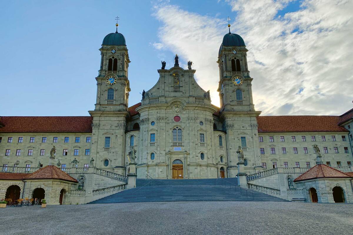 L'abbaye d'Einsiedeln est le plus important lieu de pèlerinage de Suisse.