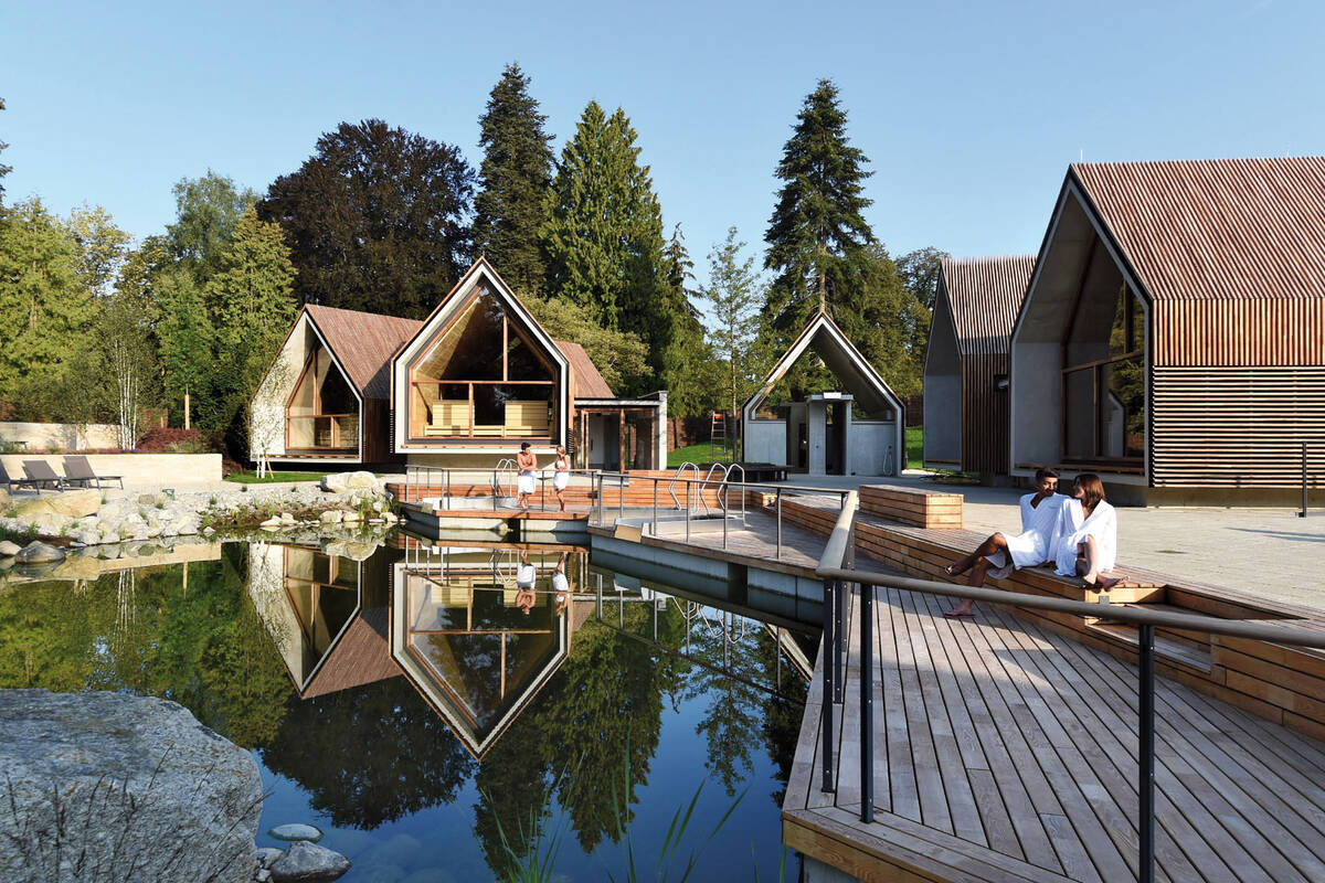 Die Therme von Bad Waldsee in Biberach bietet Erholung pur im Aussenbereich mit Sauna.